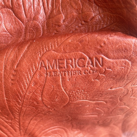 American Leather Co Liberty shopper leather bag/purse. Like new condition. - Picture 2 of 4